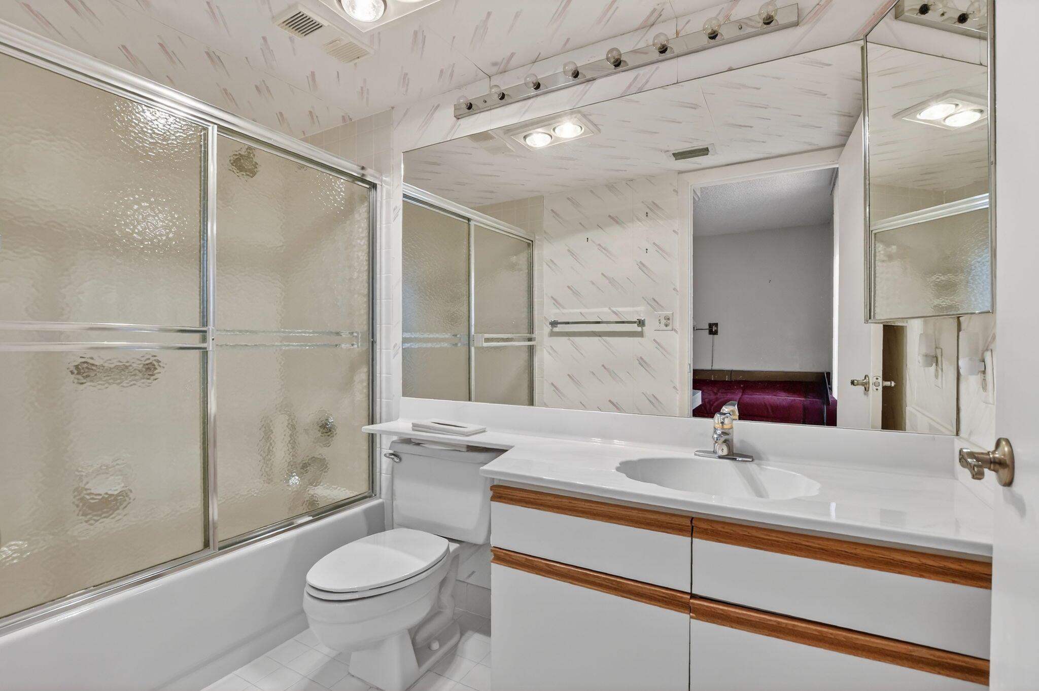 REGENCY AT BOCA POINTE - Residential