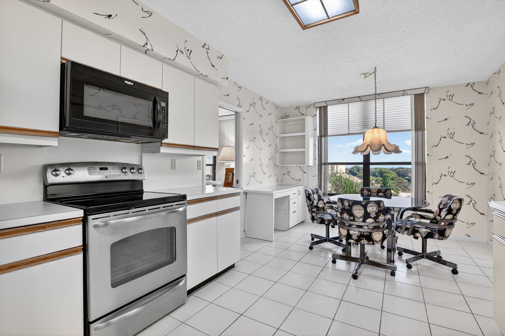 REGENCY AT BOCA POINTE - Residential