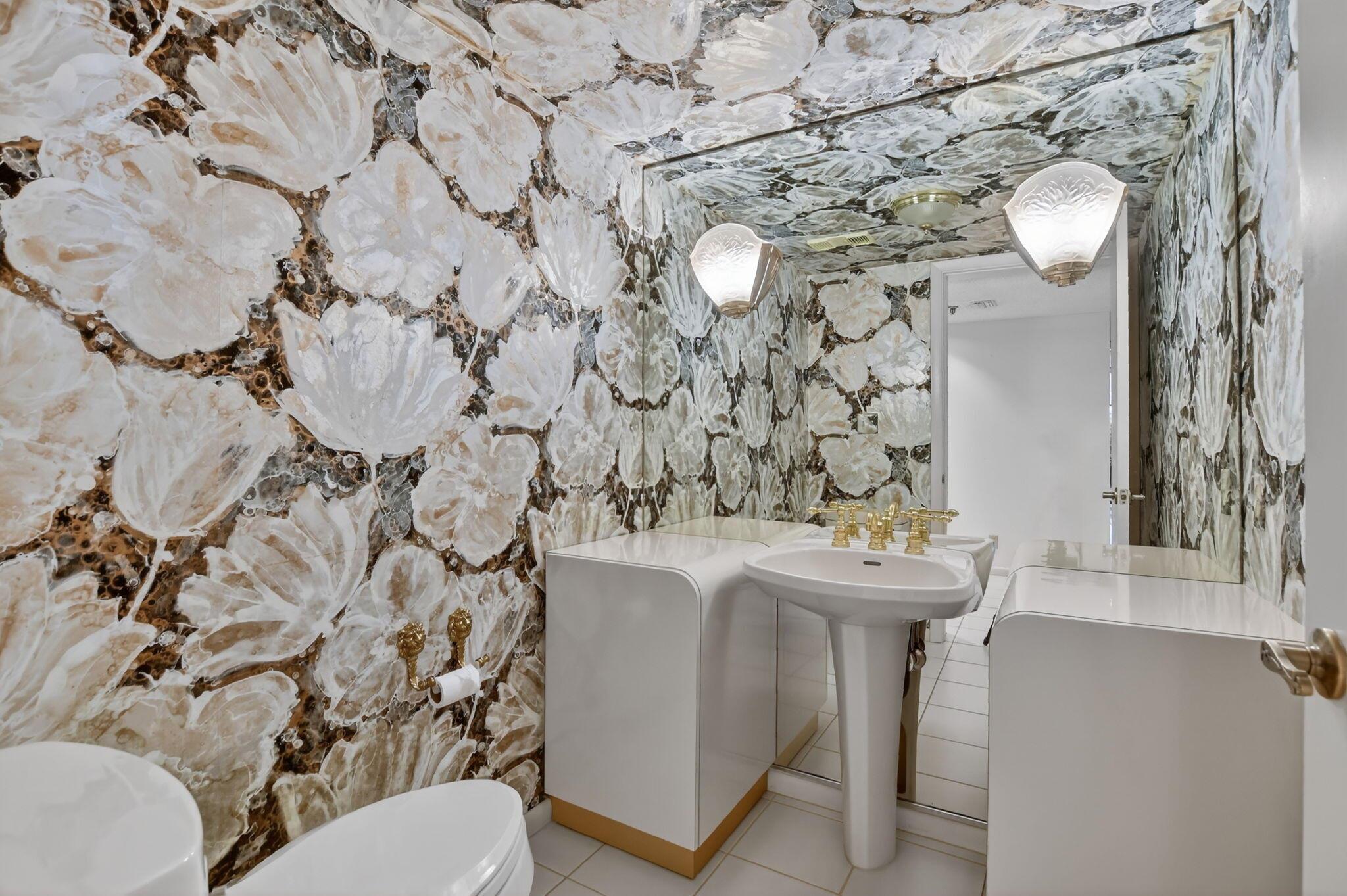 REGENCY AT BOCA POINTE - Residential