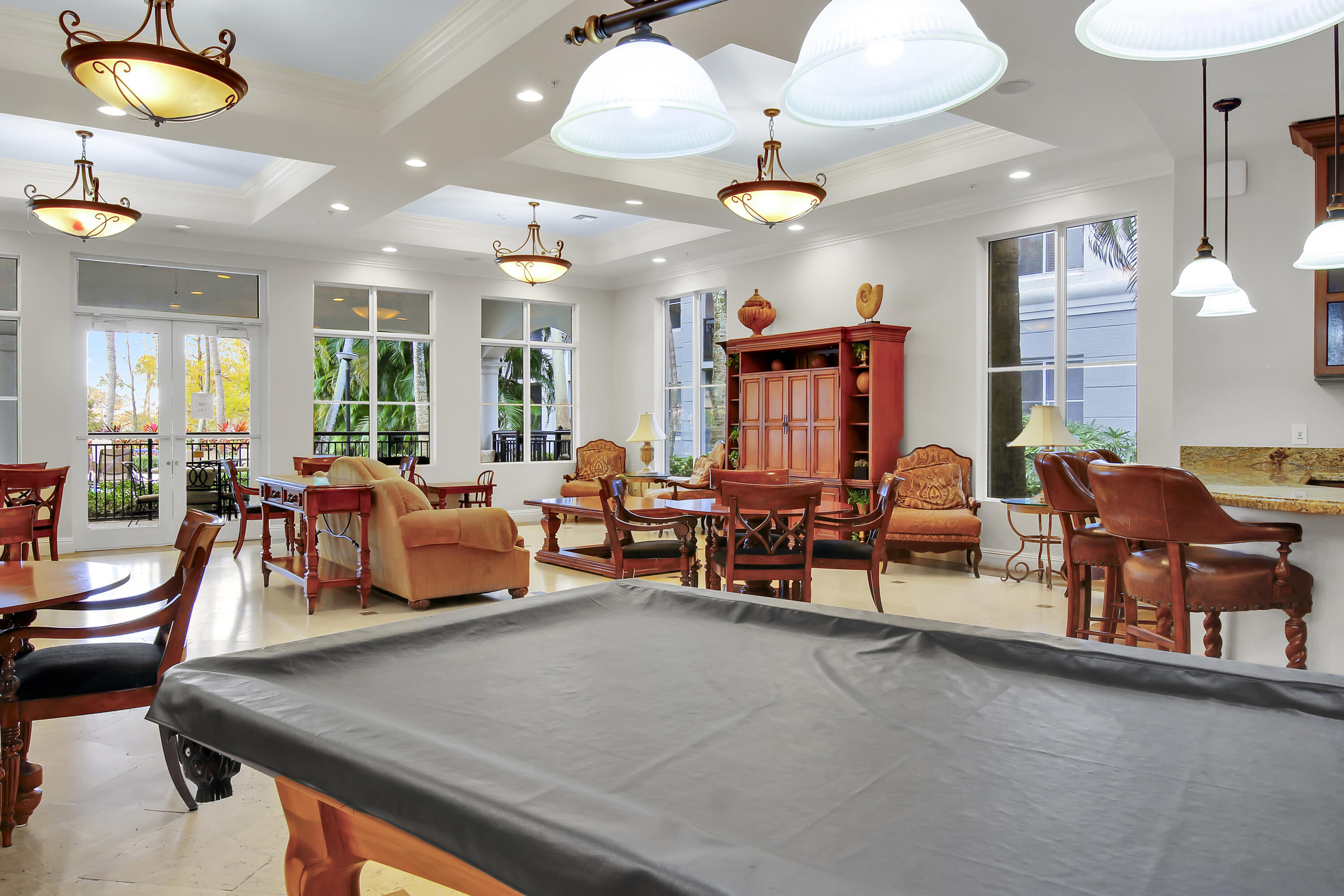 VIZCAYA LAKES CONDO - Residential