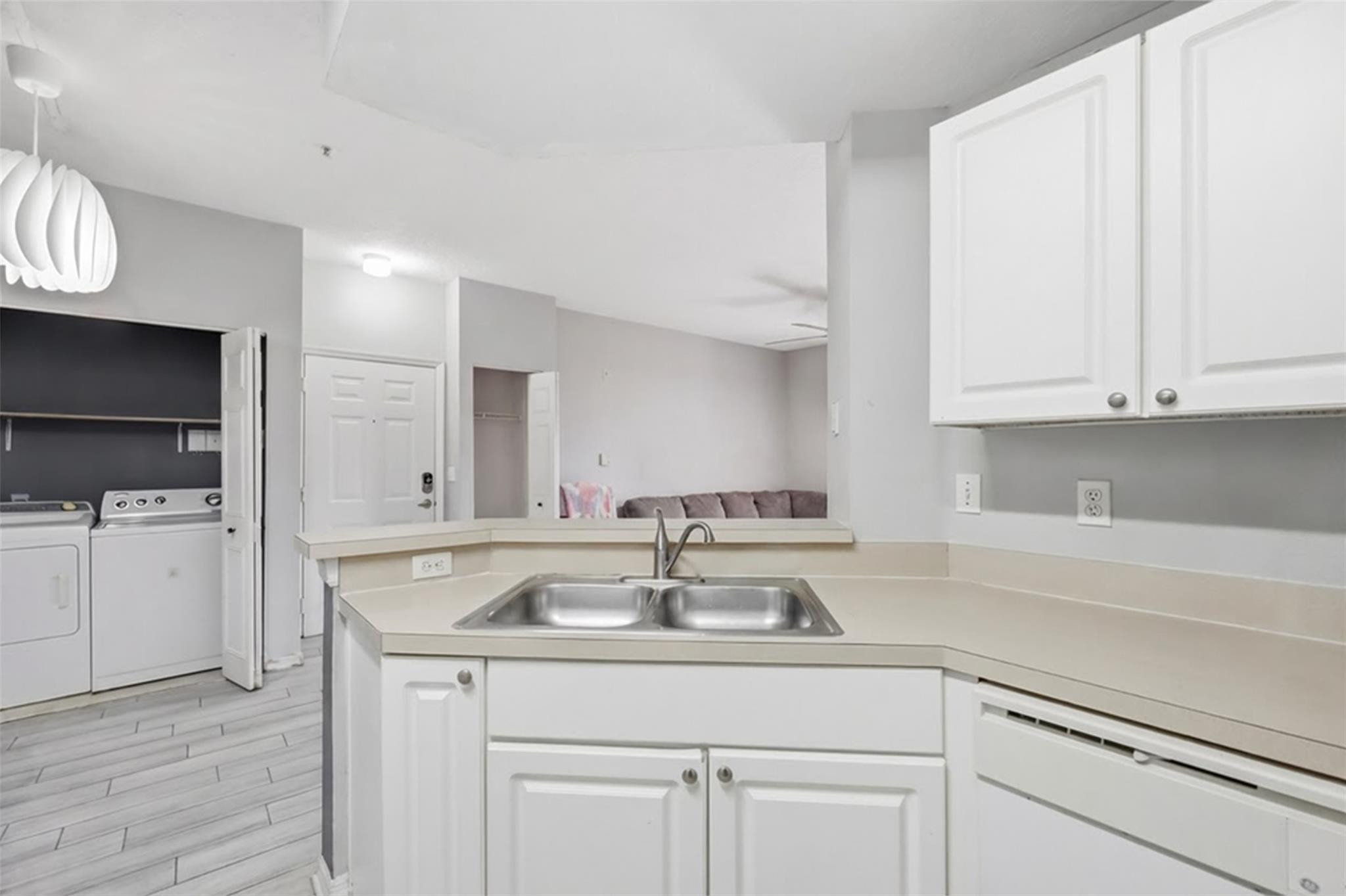 Palms Club Condo - Residential