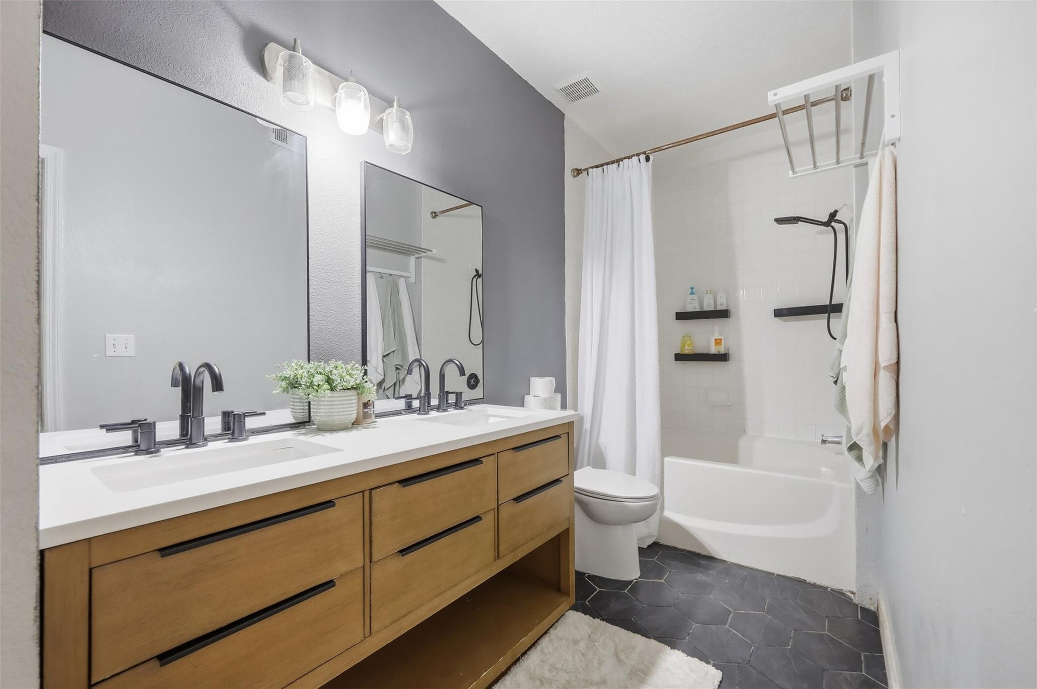 Palms Club Condo - Residential