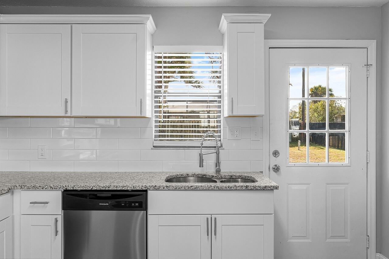 SEBASTIAN HIGHLANDS UNIT 8 - Residential