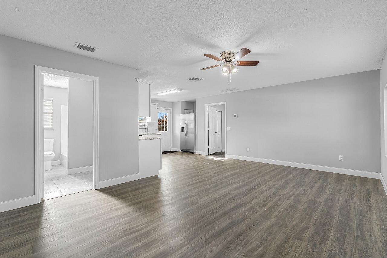 SEBASTIAN HIGHLANDS UNIT 8 - Residential