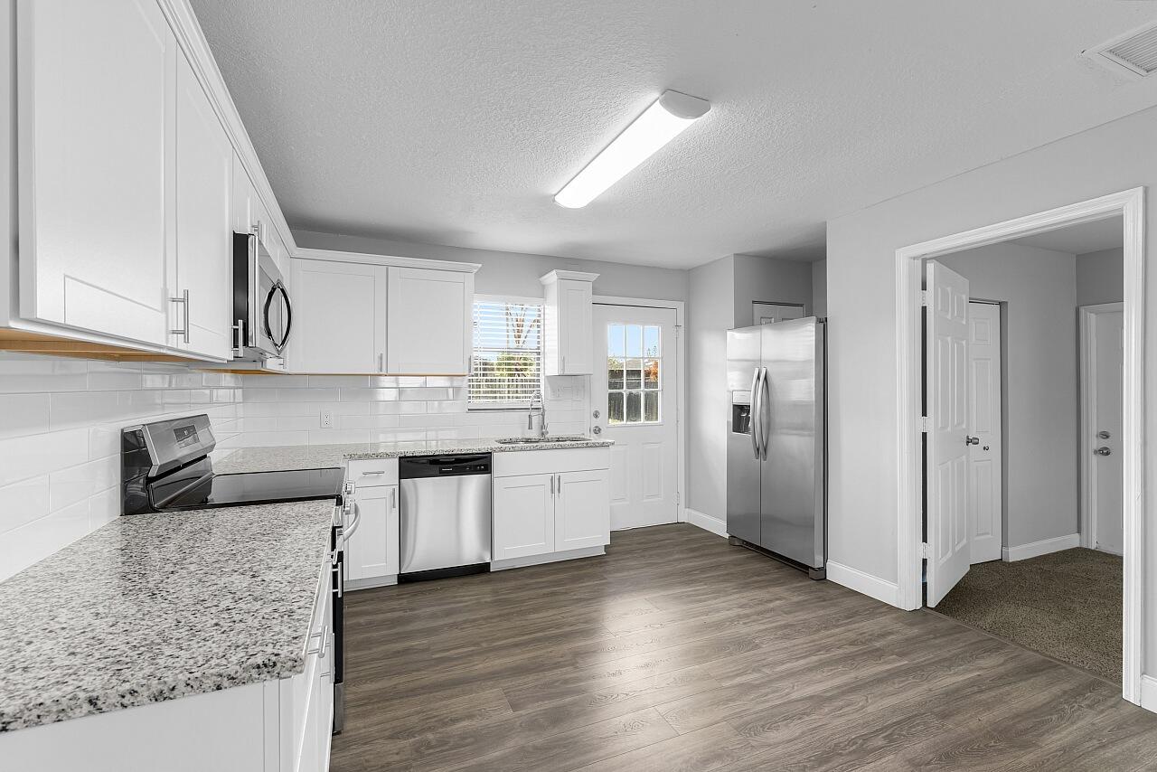 SEBASTIAN HIGHLANDS UNIT 8 - Residential