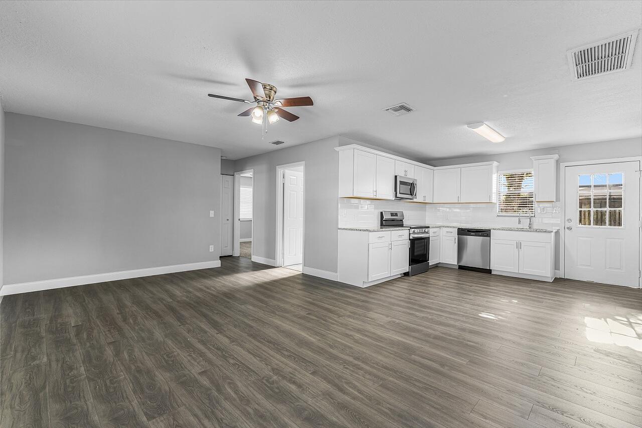 SEBASTIAN HIGHLANDS UNIT 8 - Residential