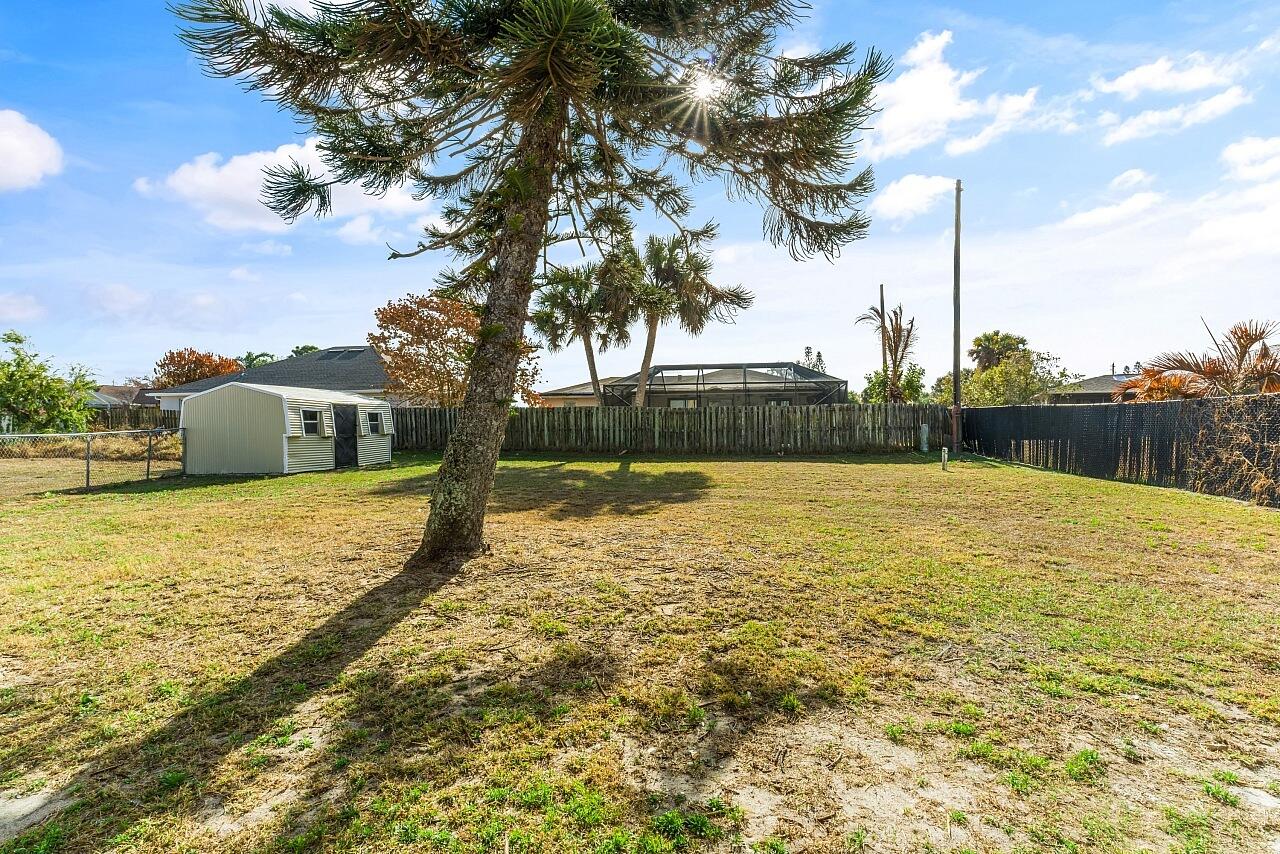 SEBASTIAN HIGHLANDS UNIT 8 - Residential