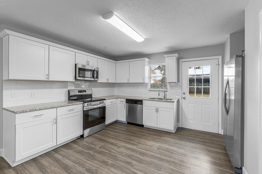 Photo of 908 Landsdowne Drive, Sebastian, FL 32958 (MLS # R11164694)