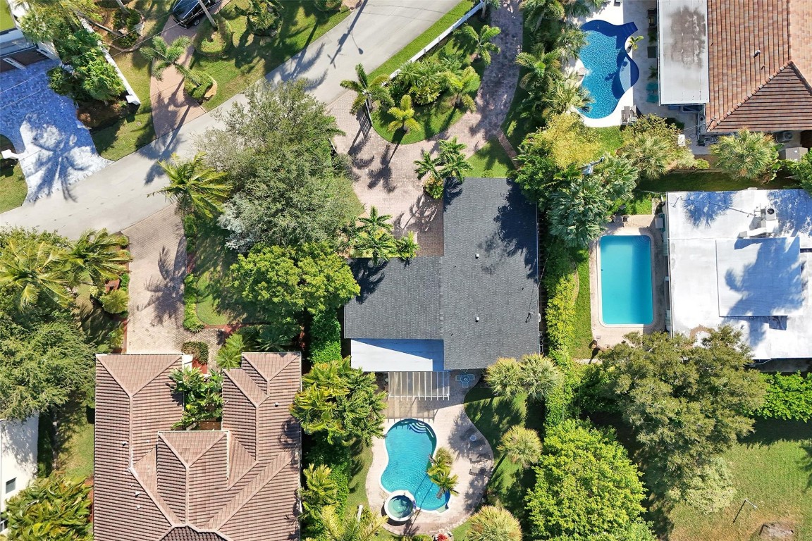 SANTA BARBARA ESTATES - Residential