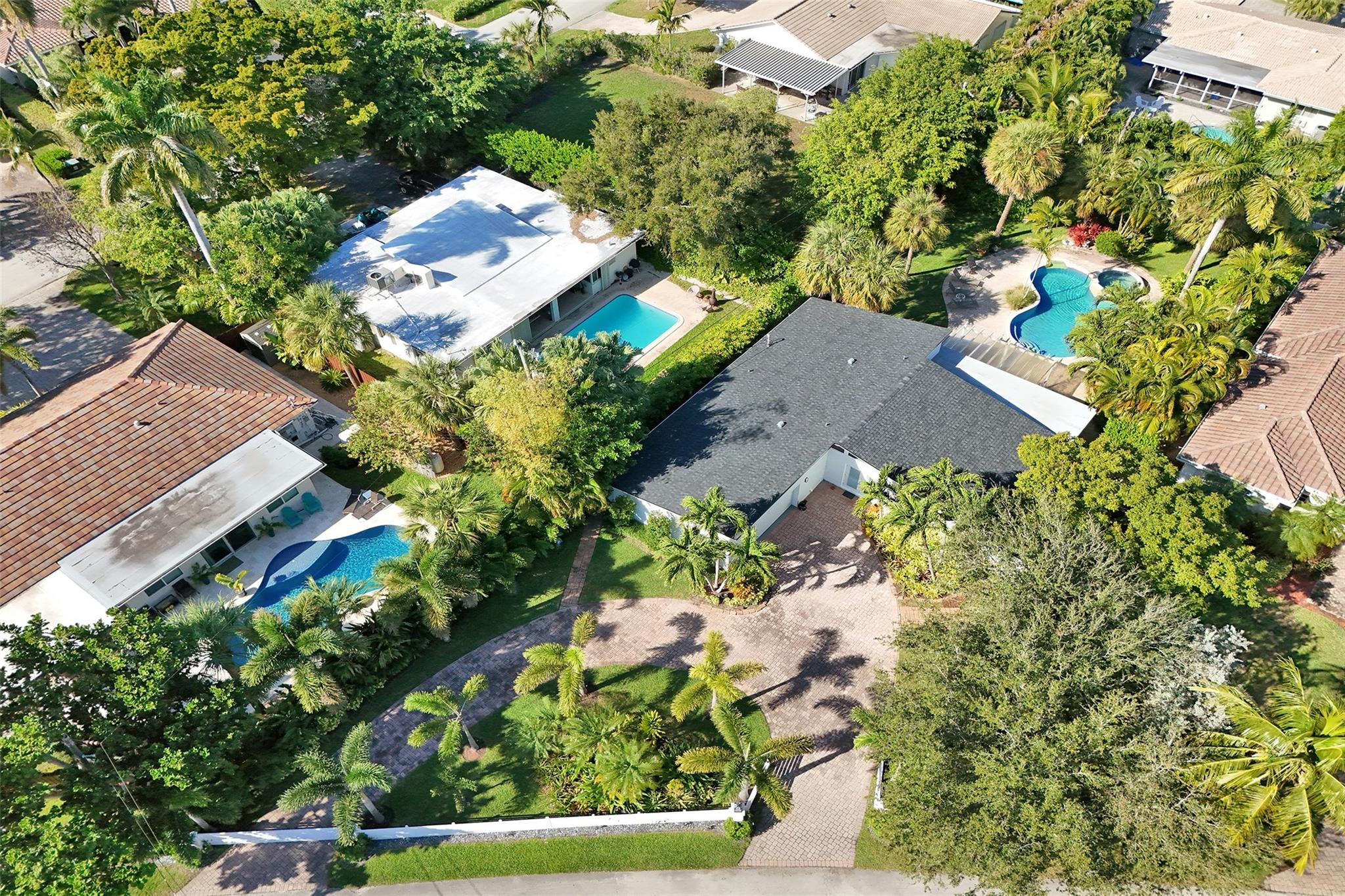 SANTA BARBARA ESTATES - Residential