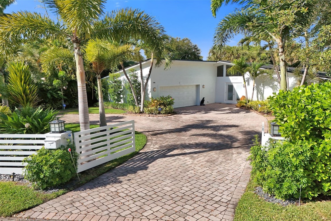 SANTA BARBARA ESTATES - Residential