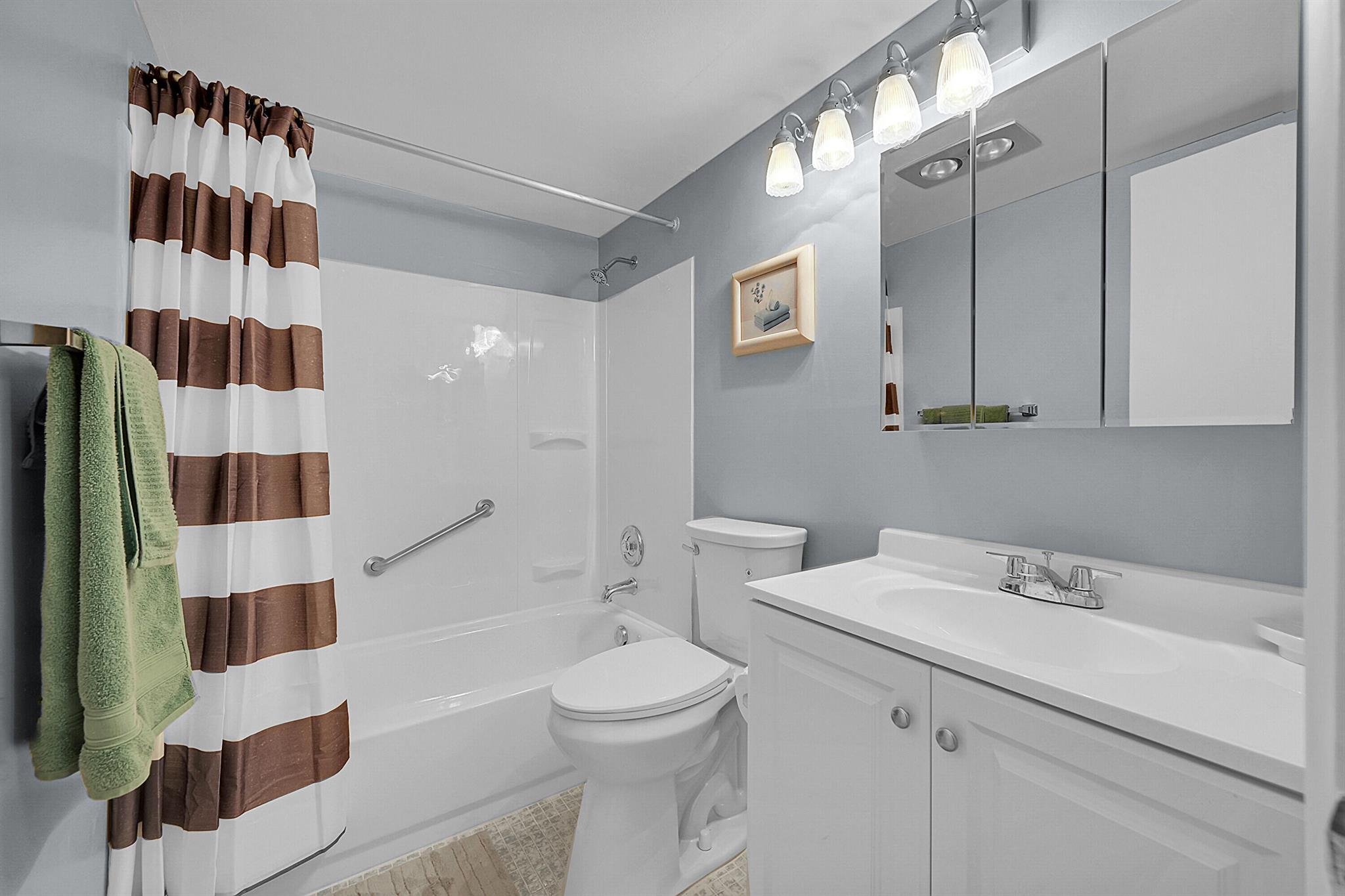 CENTURY VILLAGE EAST - Residential Lease