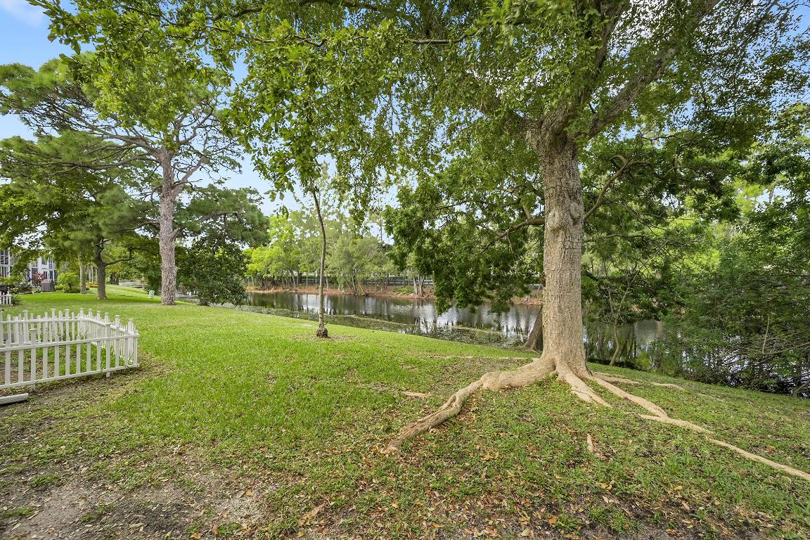 CENTURY VILLAGE EAST - Residential Lease