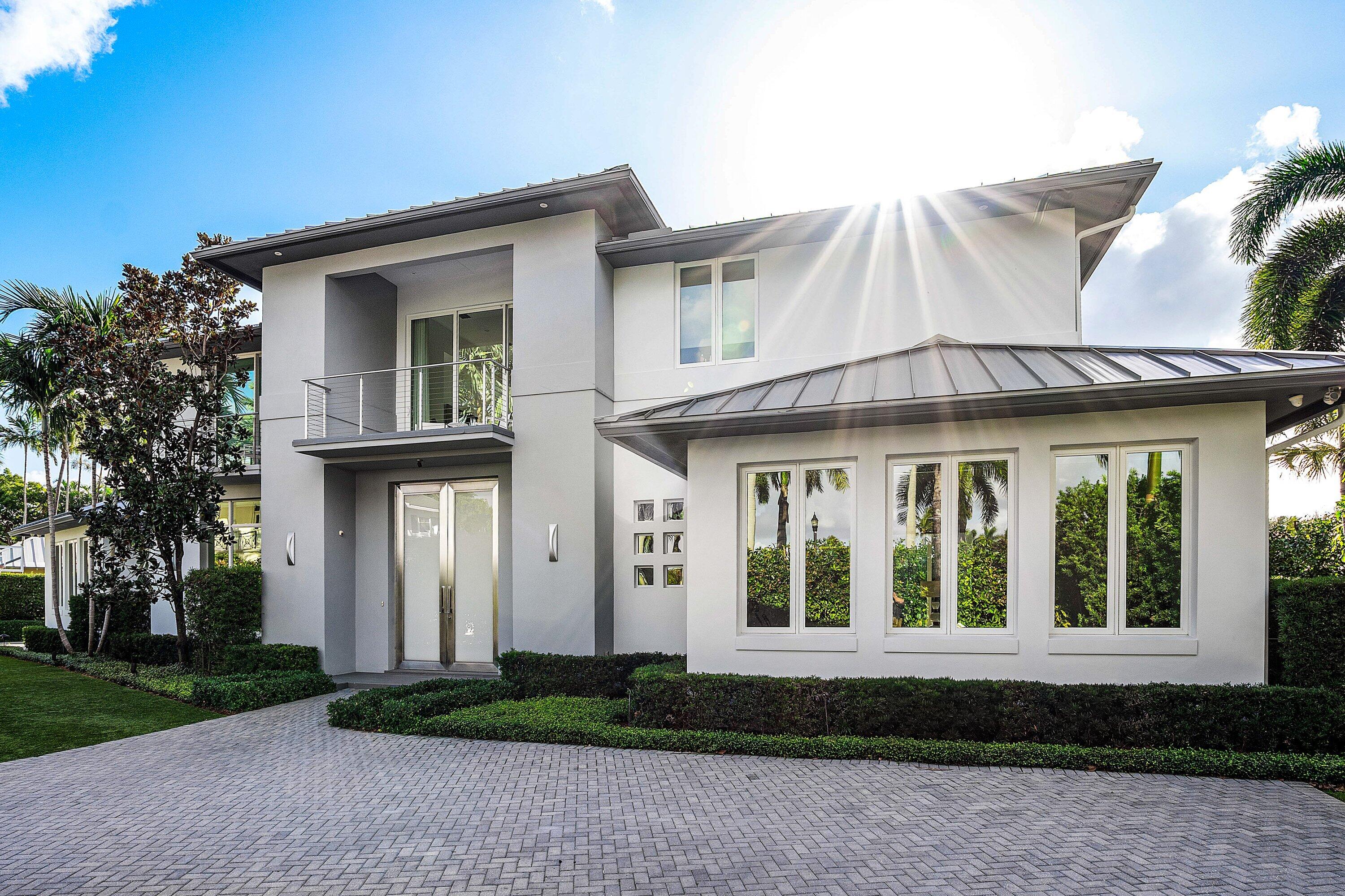 1900 Sabal Palm Drive