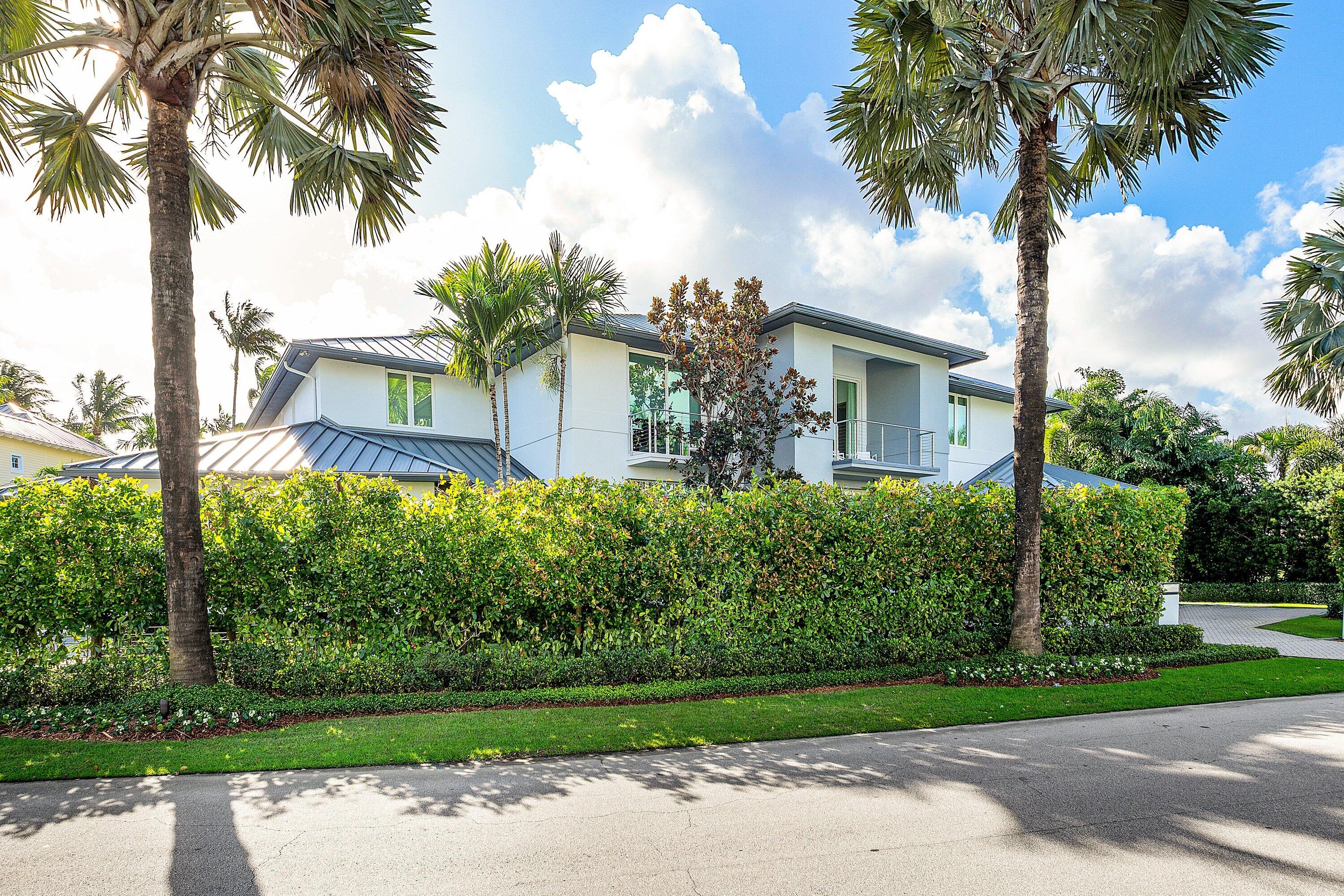 1900 Sabal Palm Drive