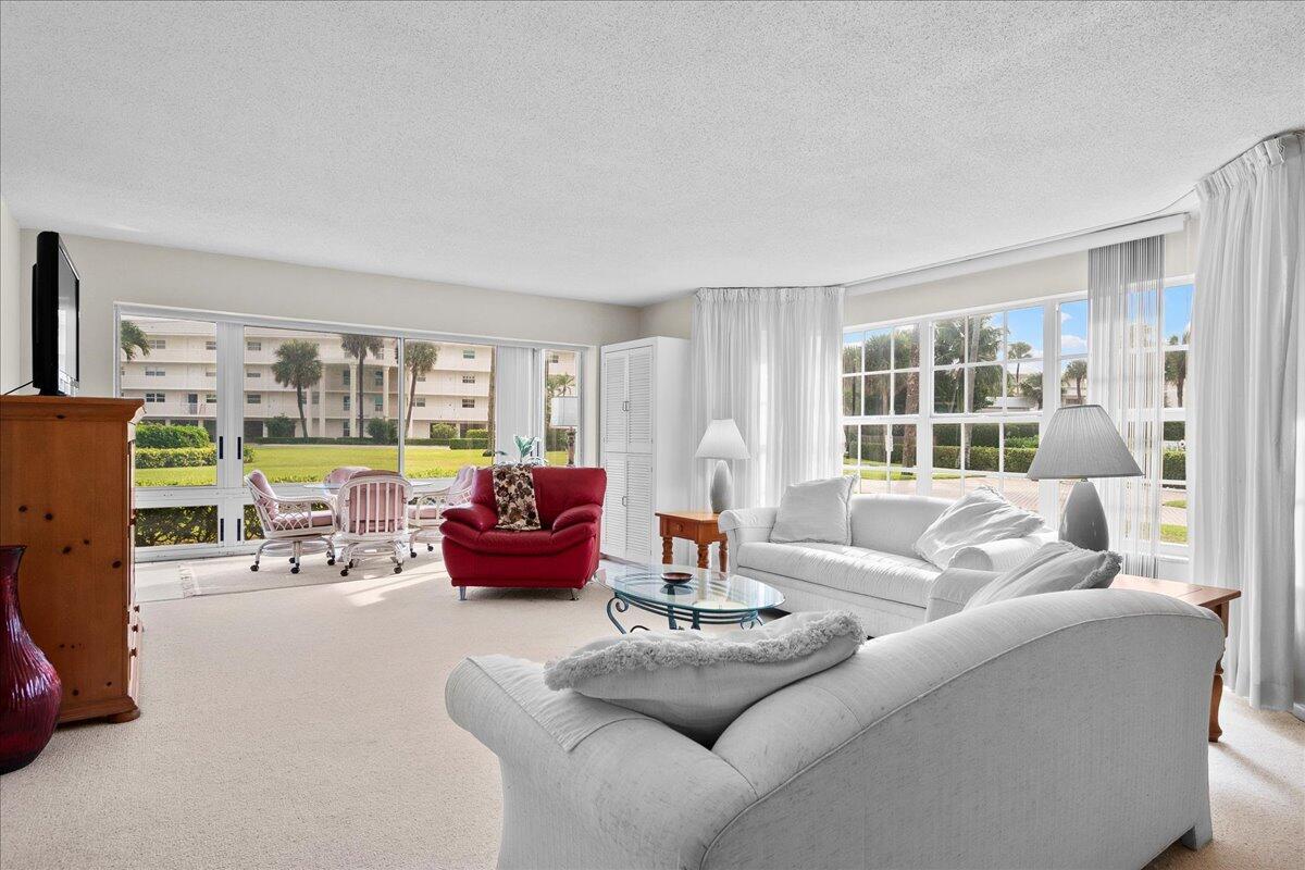 COLONY CONDO APTS IN OR16 - Residential Lease