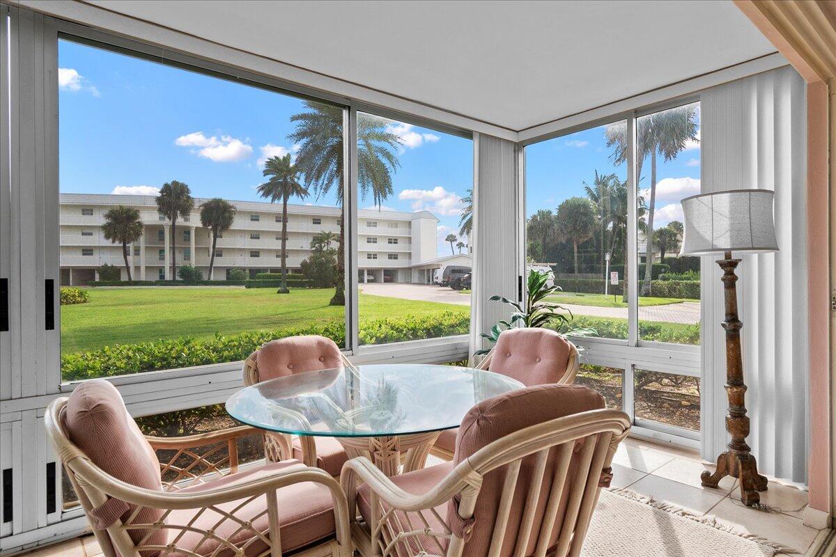 COLONY CONDO APTS IN OR16 - Residential Lease