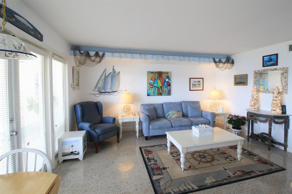 COLONNADES CONDOMINIUM NO 6 - Residential