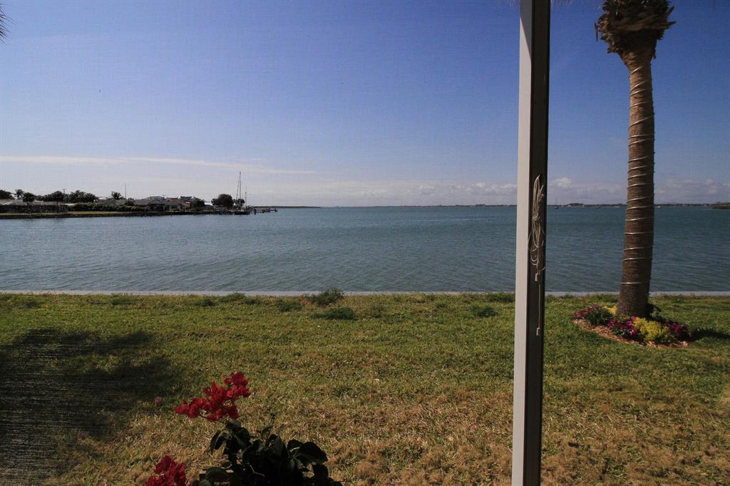 COLONNADES CONDOMINIUM NO 6 - Residential