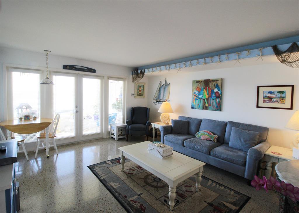 COLONNADES CONDOMINIUM NO 6 - Residential