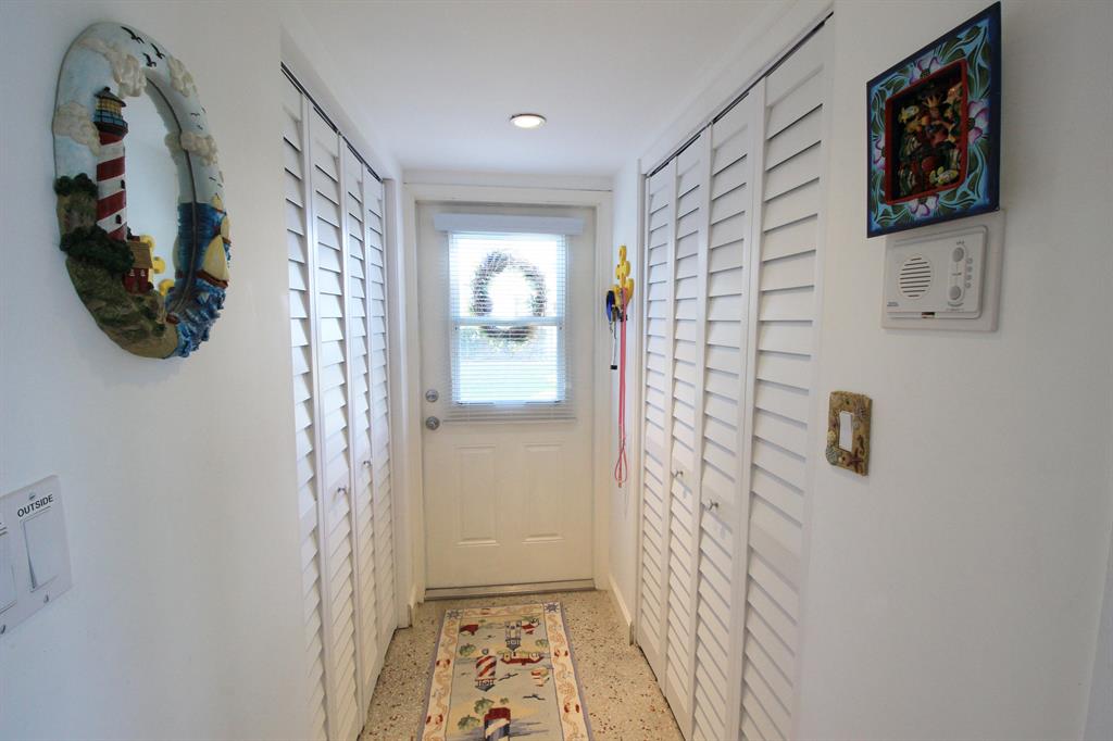 COLONNADES CONDOMINIUM NO 6 - Residential