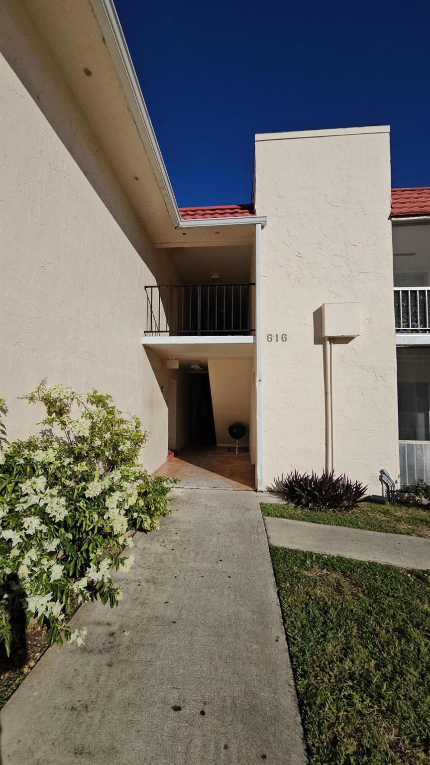 SPANISH OAKS CONDO - Residential