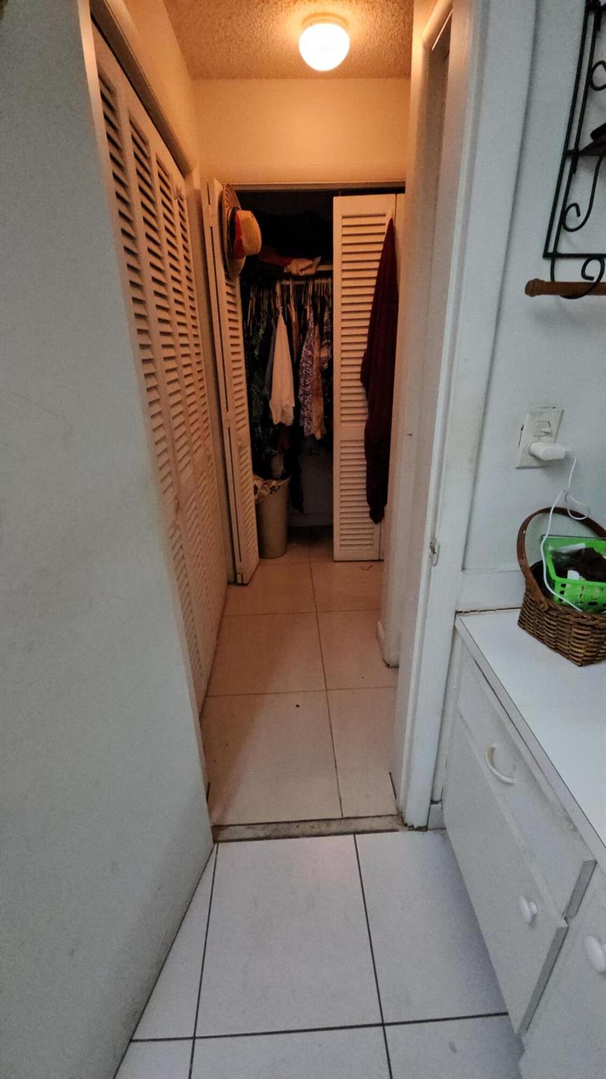 SPANISH OAKS CONDO - Residential