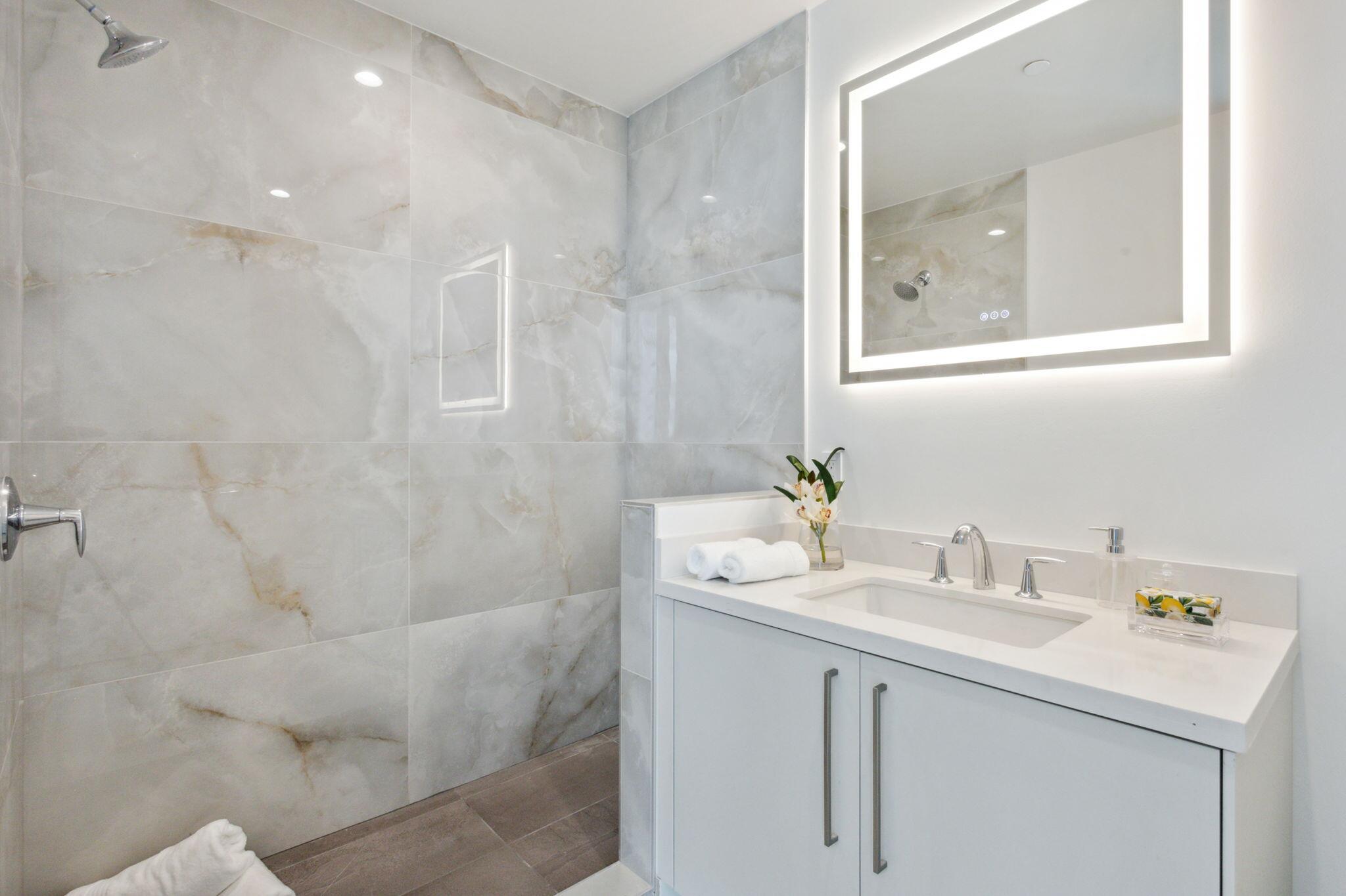 Royal Palm Residences - Residential