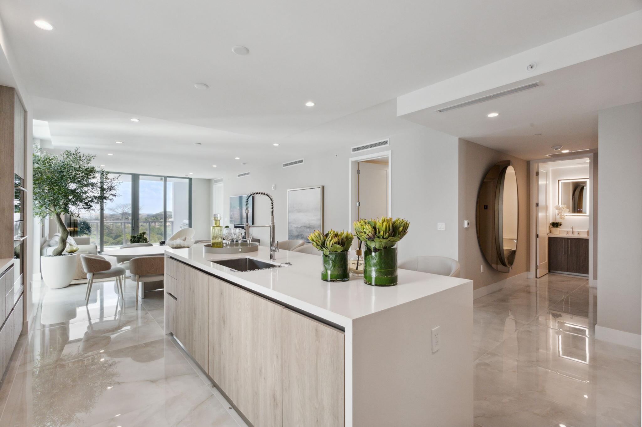 475 E Royal Palm Road 605