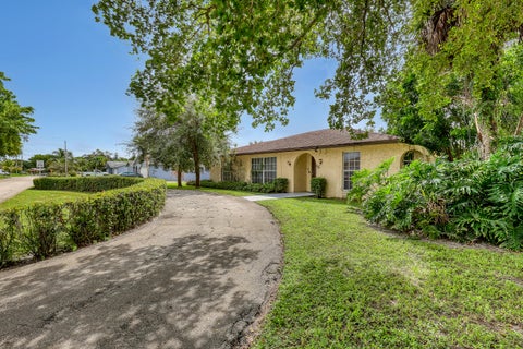 Tiny photo for 110 MEADOWLARK Drive, Royal Palm Beach, FL 33411 (MLS # B26083853)