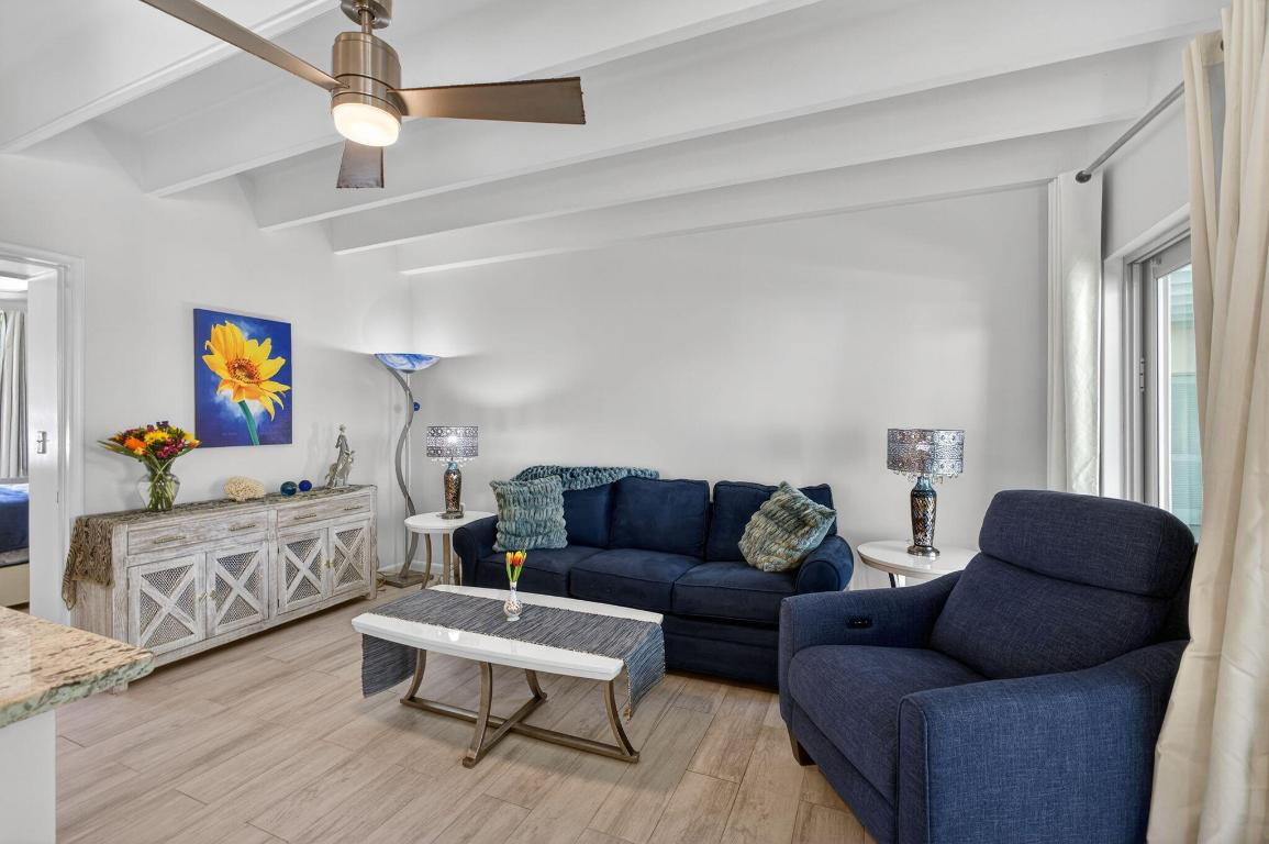 702 N Federal Highway A5