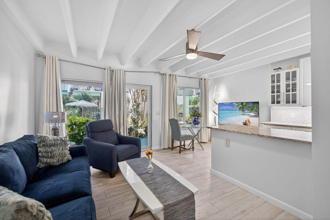 702 N Federal Highway A5