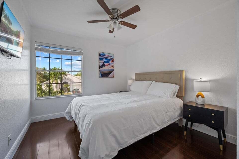 EMERALD FOREST OF WELLINGTON - Residential