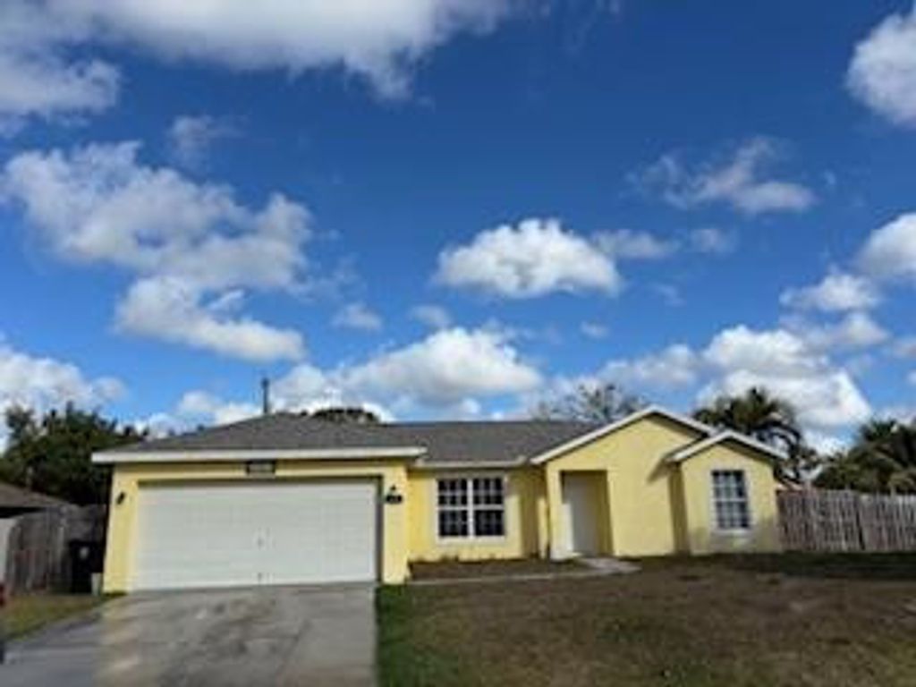 Photo of 223 SW Elderberry Drive, Port Saint Lucie, FL 34953 (MLS # F10550304)