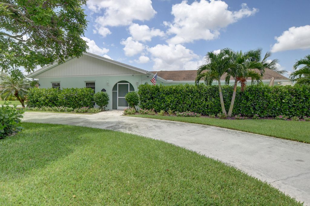 Photo of 4174 Palo Verde Drive, Boynton Beach, FL 33436 (MLS # R11169538)