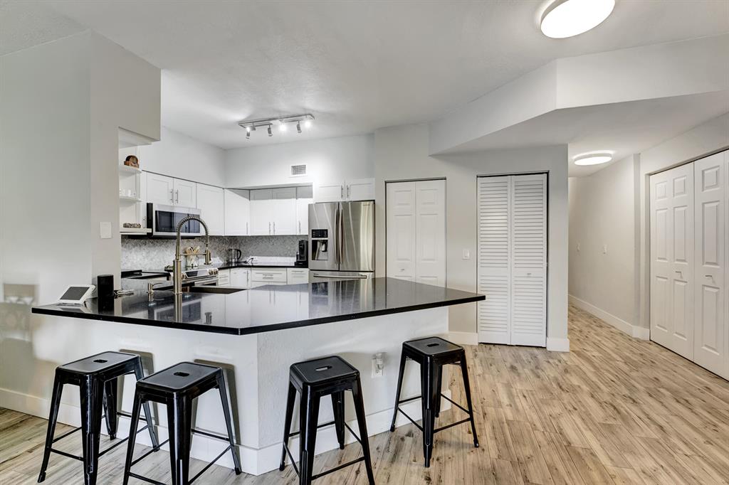 KENSINGTON OF ROYAL PALM BEACH - Residential