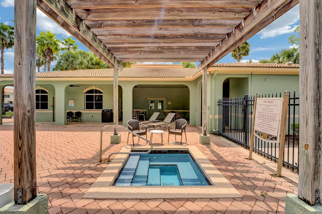 KENSINGTON OF ROYAL PALM BEACH - Residential