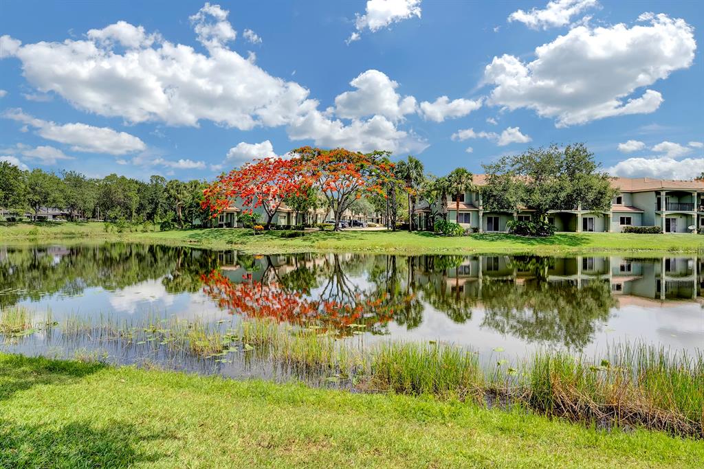 KENSINGTON OF ROYAL PALM BEACH - Residential