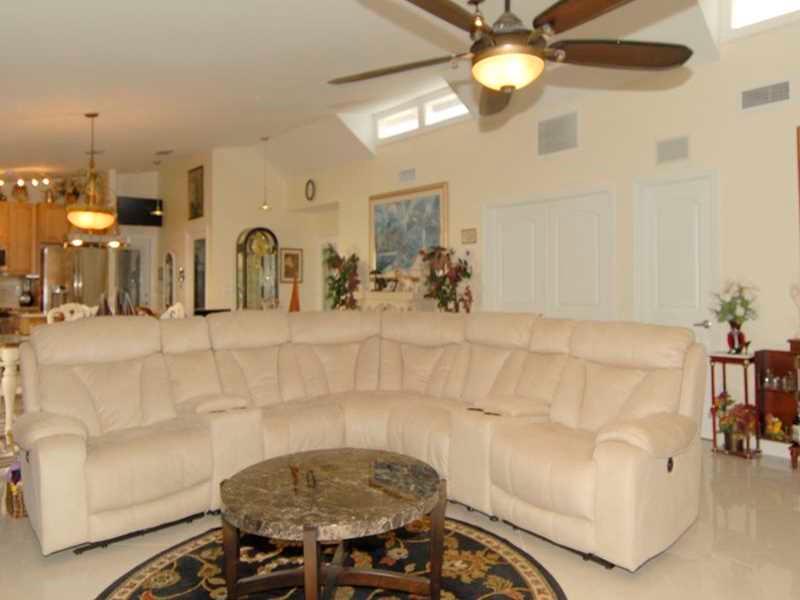 Villas of Monterey - Residential