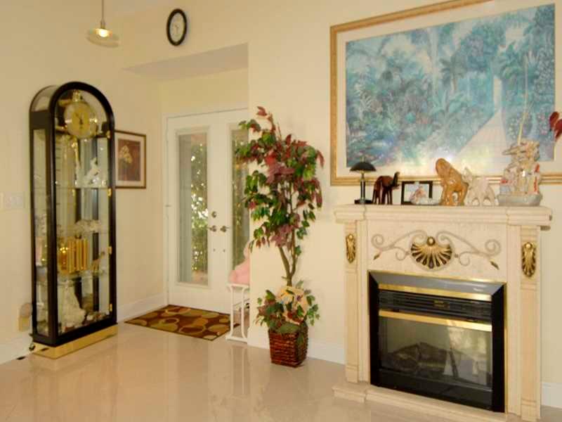 Villas of Monterey - Residential