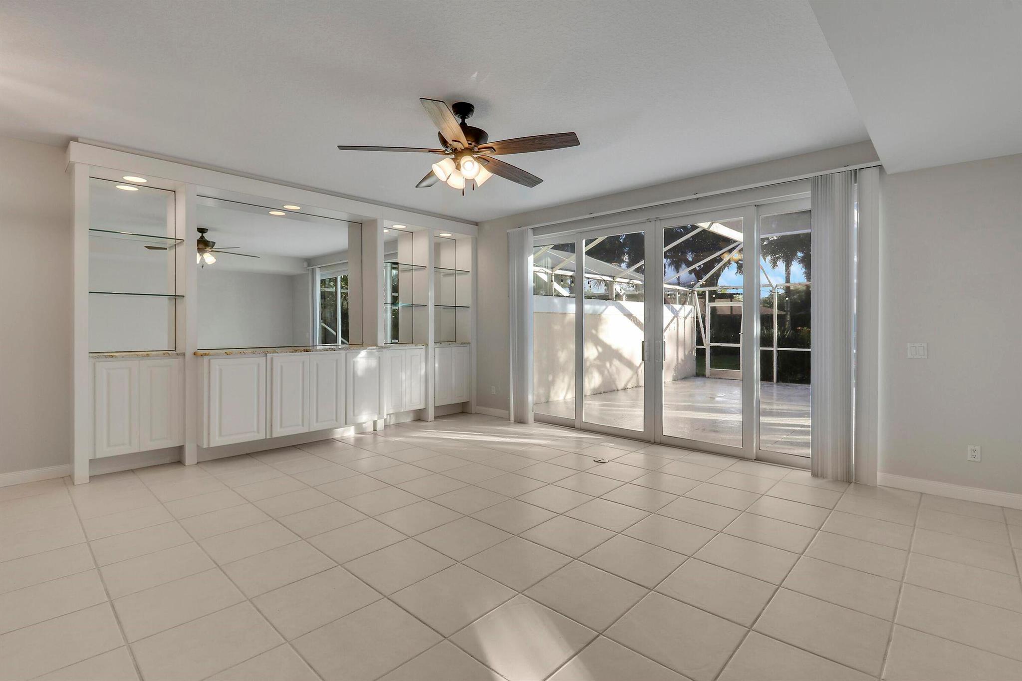 CATALINA LAKES - Residential Lease