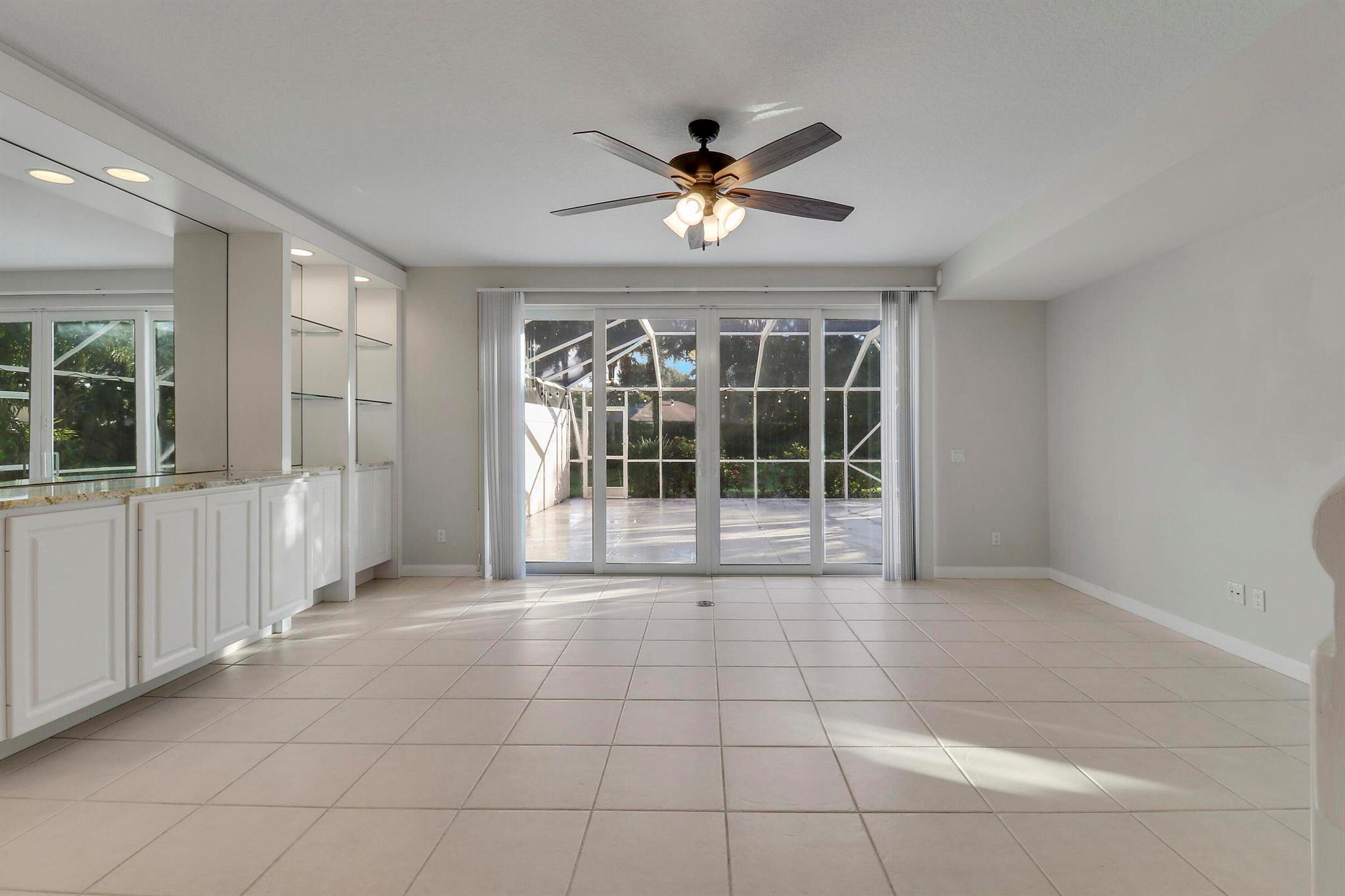 CATALINA LAKES - Residential Lease