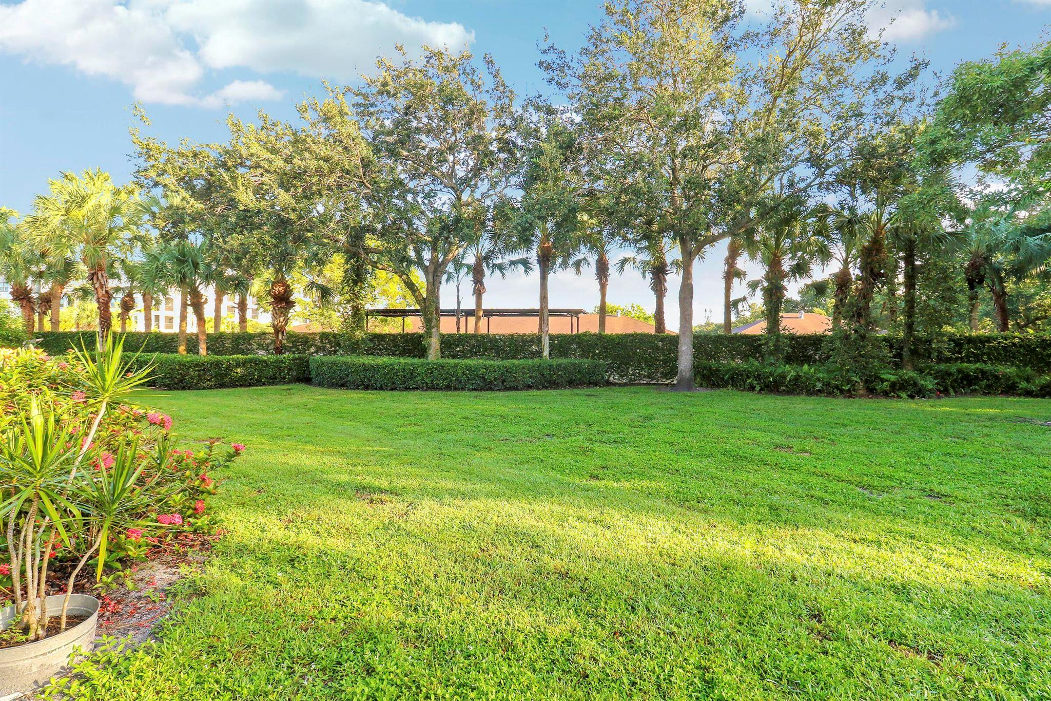 CATALINA LAKES - Residential Lease