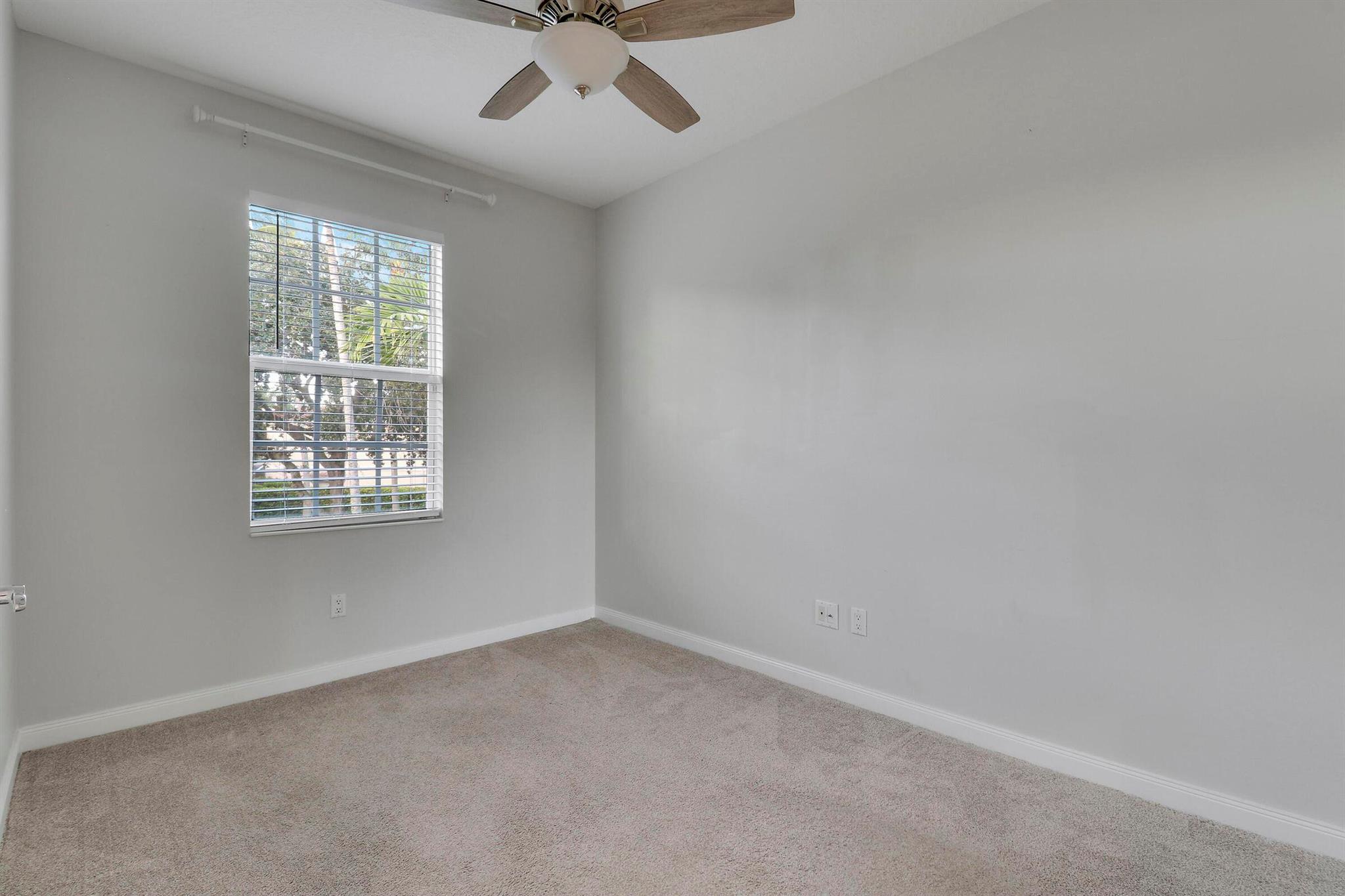 CATALINA LAKES - Residential Lease