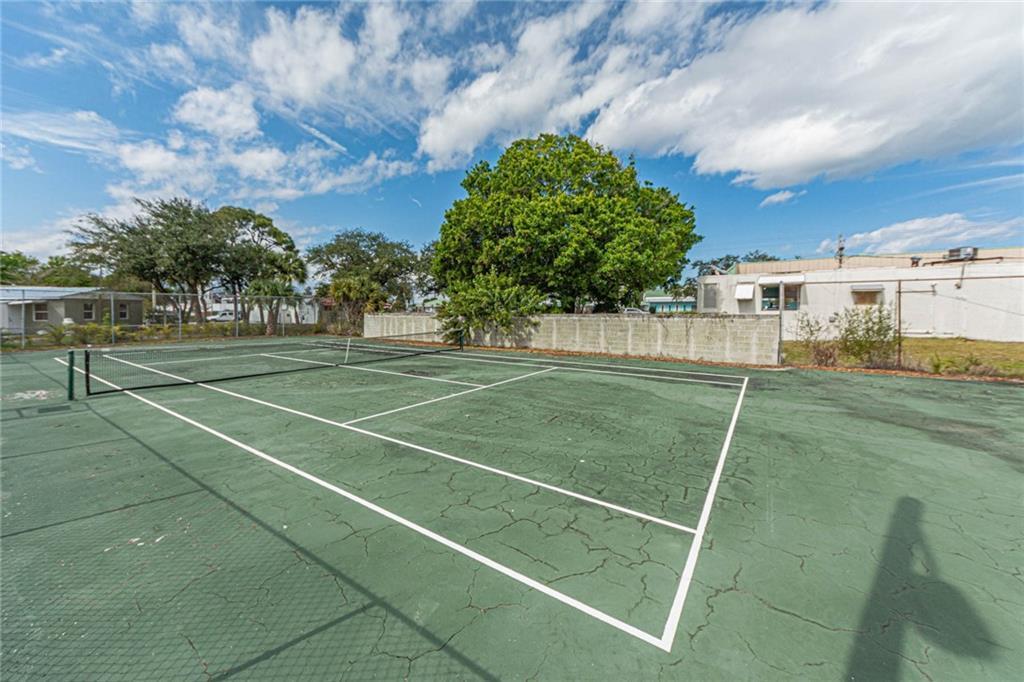 SUTTON PLACE CONDOMINIUM - Residential