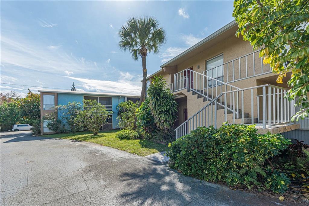 SUTTON PLACE CONDOMINIUM - Residential