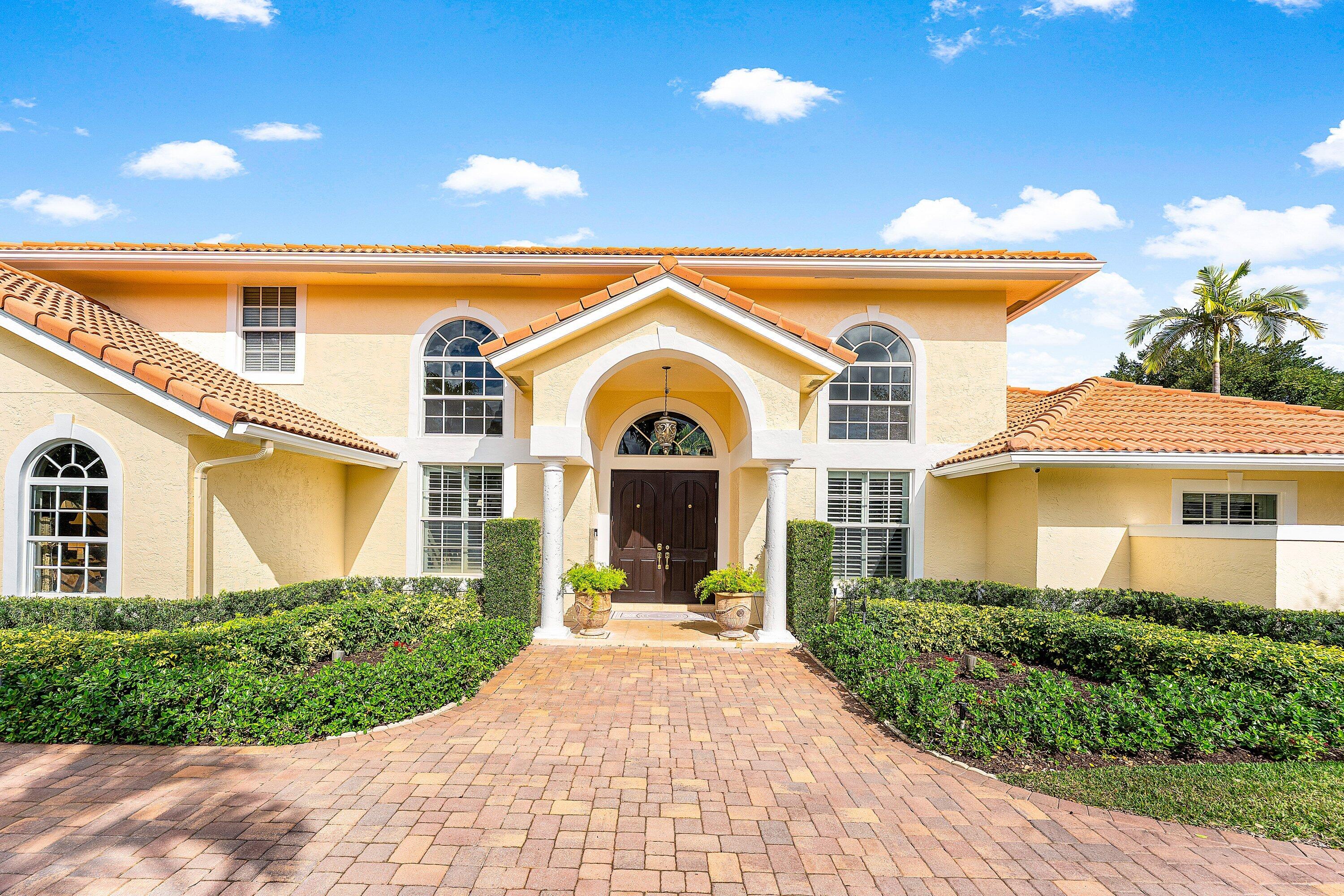 4629 Gleneagles Drive