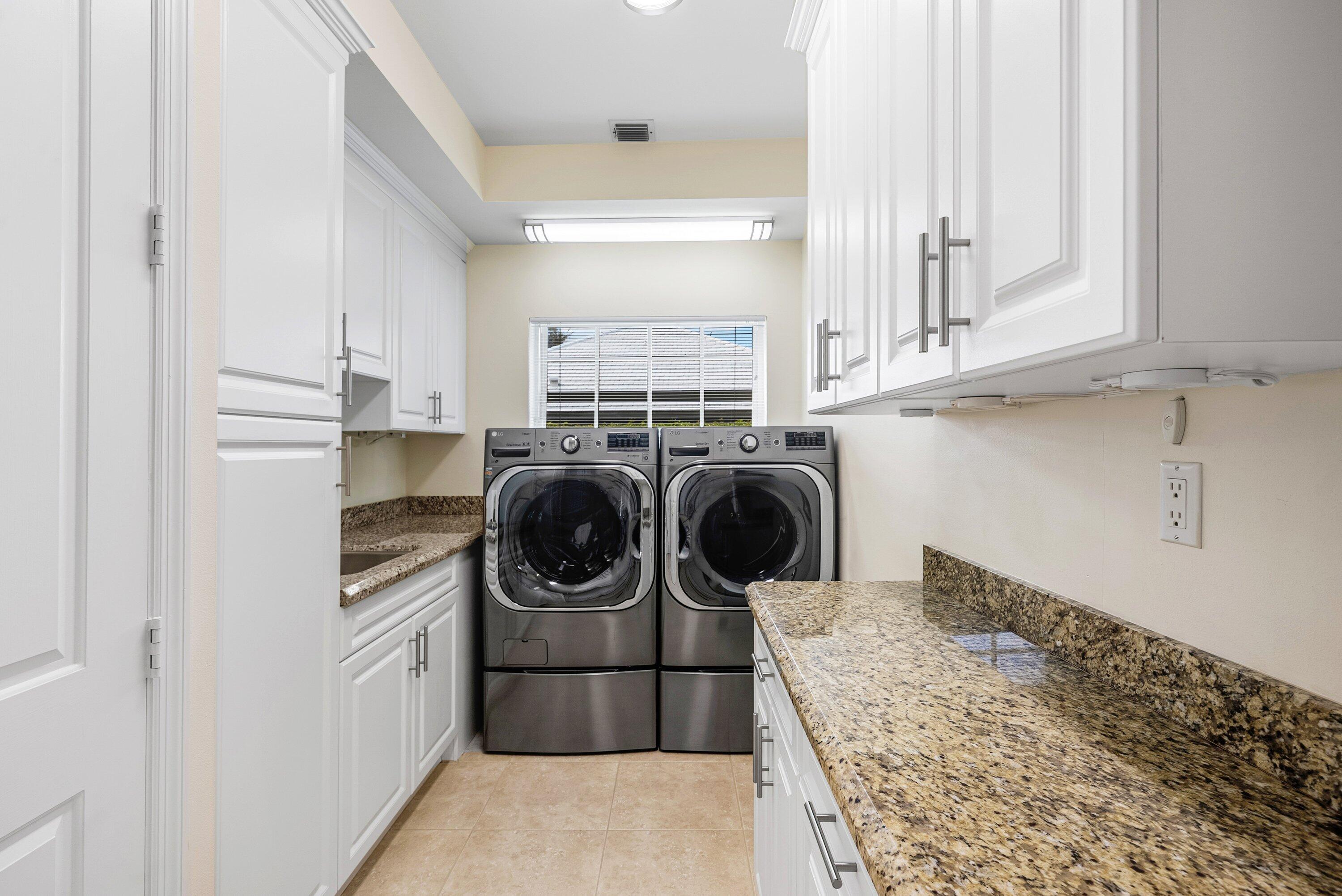 PINE TREE GOLF CLUB - Residential