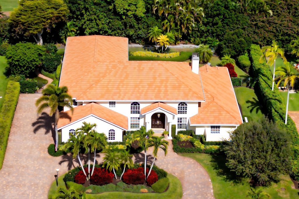 Photo of 4629 Gleneagles Drive, Boynton Beach, FL 33436 (MLS # R11162057)