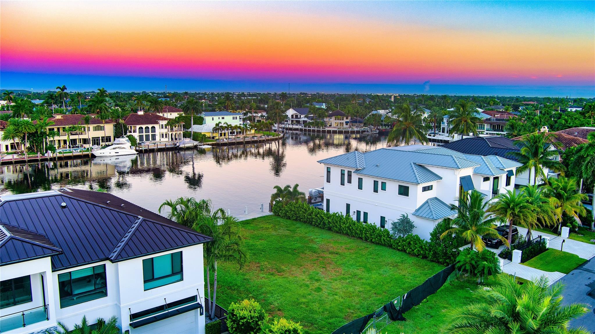 Lake Placid 35-23 B - Land